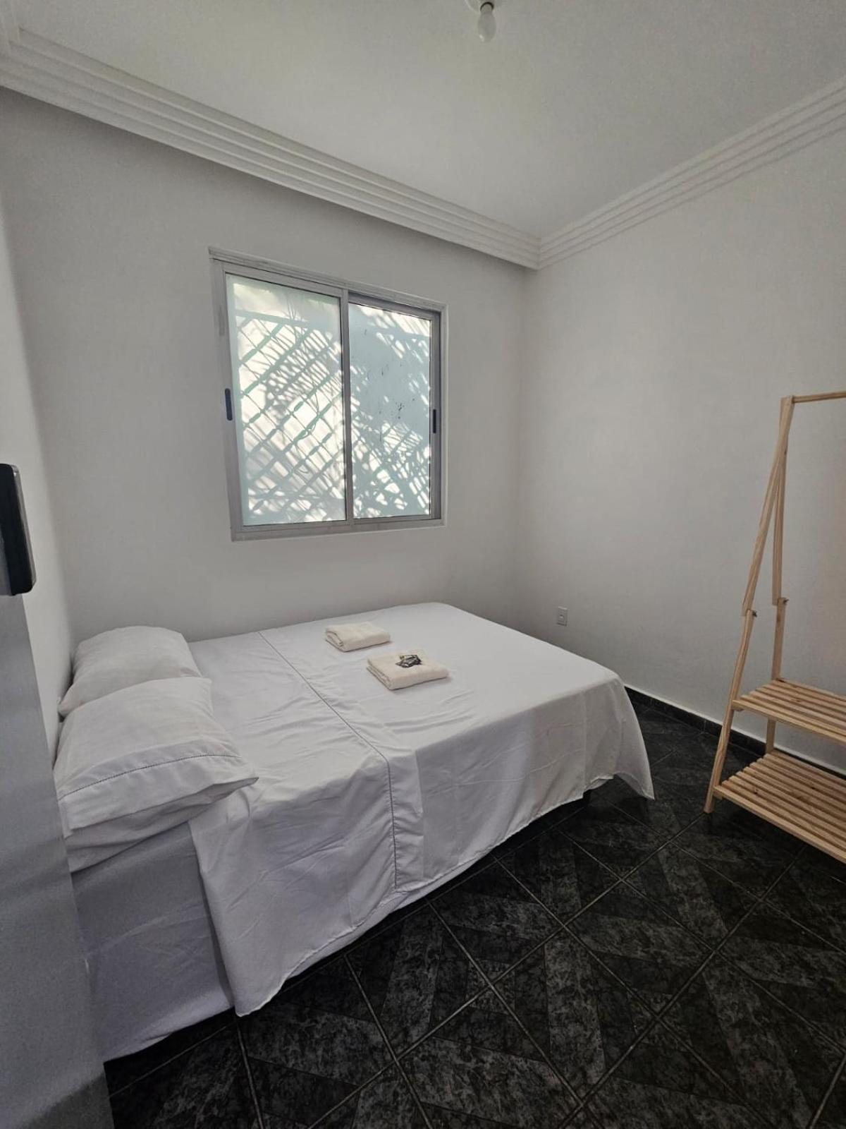Cig Hostel Гояния Экстерьер фото
