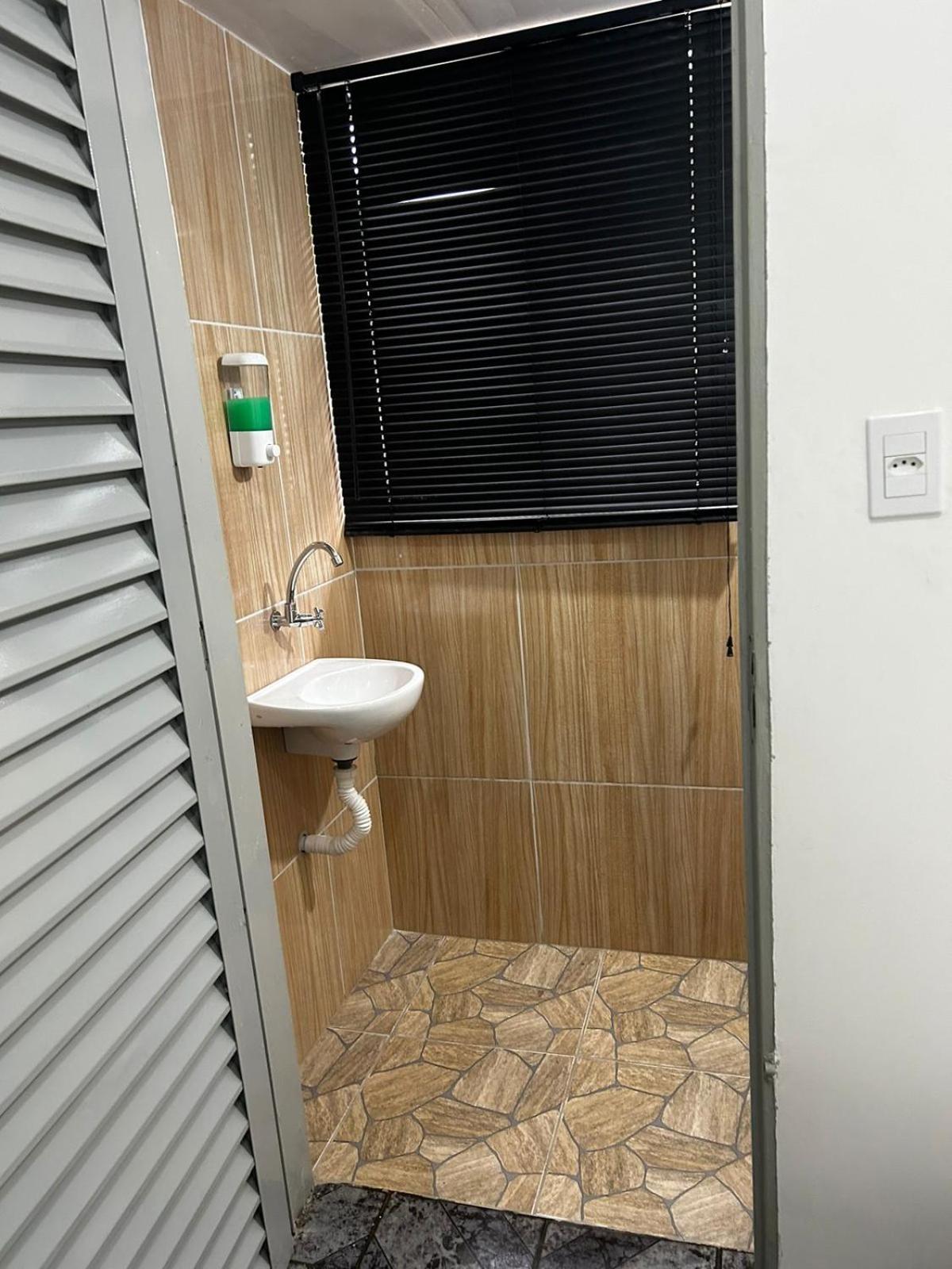 Cig Hostel Гояния Экстерьер фото